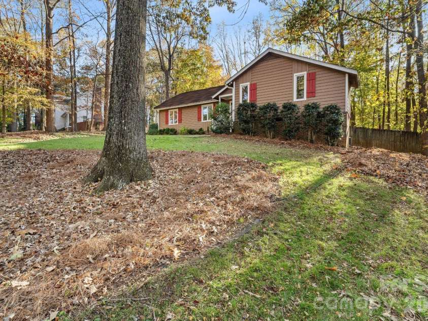 9525 Goldsmith Lane, Mint Hill, NC 28227.  MLS# CAR4333829, YatesRealty ID 2526. Front Exterior
