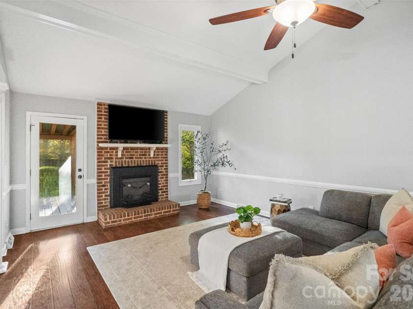 9525 Goldsmith Lane, Mint Hill, NC 28227.  MLS# CAR4333829, YatesRealty ID 2526. Living Room