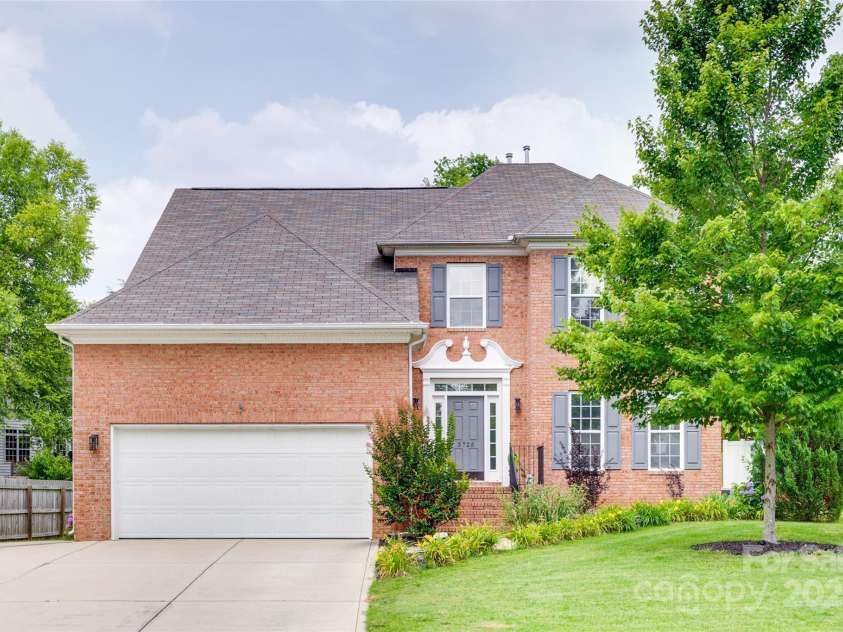 3725 Leela Palace Way, Fort Mill, SC 29708.  MLS# CAR4266047, YatesRealty ID 25260. 