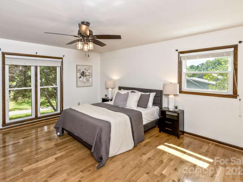 27 Glen Crest Drive, Arden, NC 28704.  MLS# CAR4249599, YatesRealty ID 25264. Primary bedroom