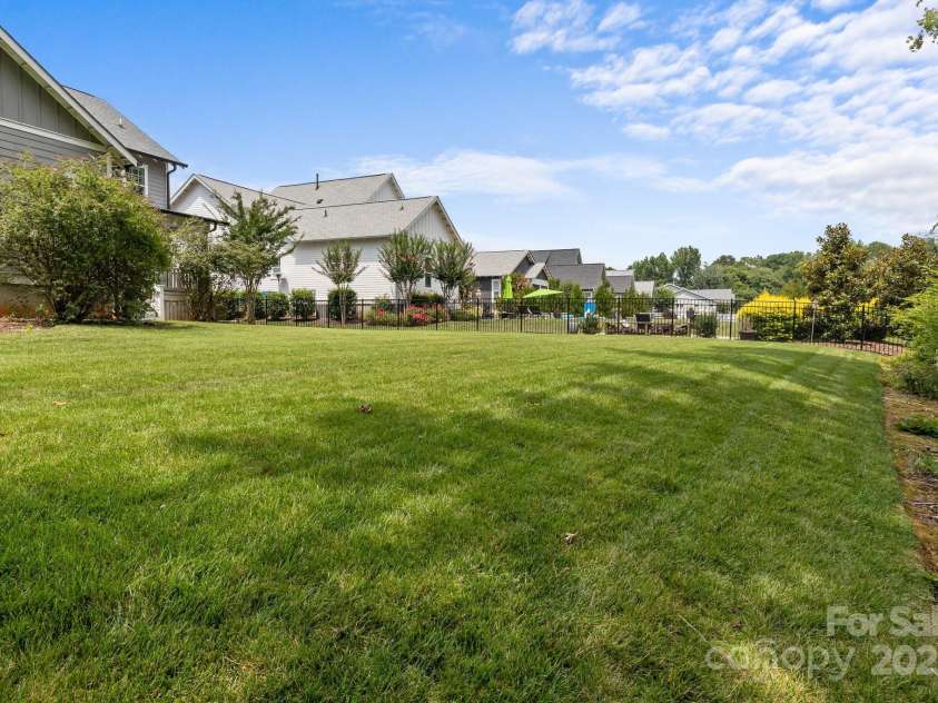 124 Slocumb Lane, Mooresville, NC 28117.  MLS# CAR4271314, YatesRealty ID 25265. 