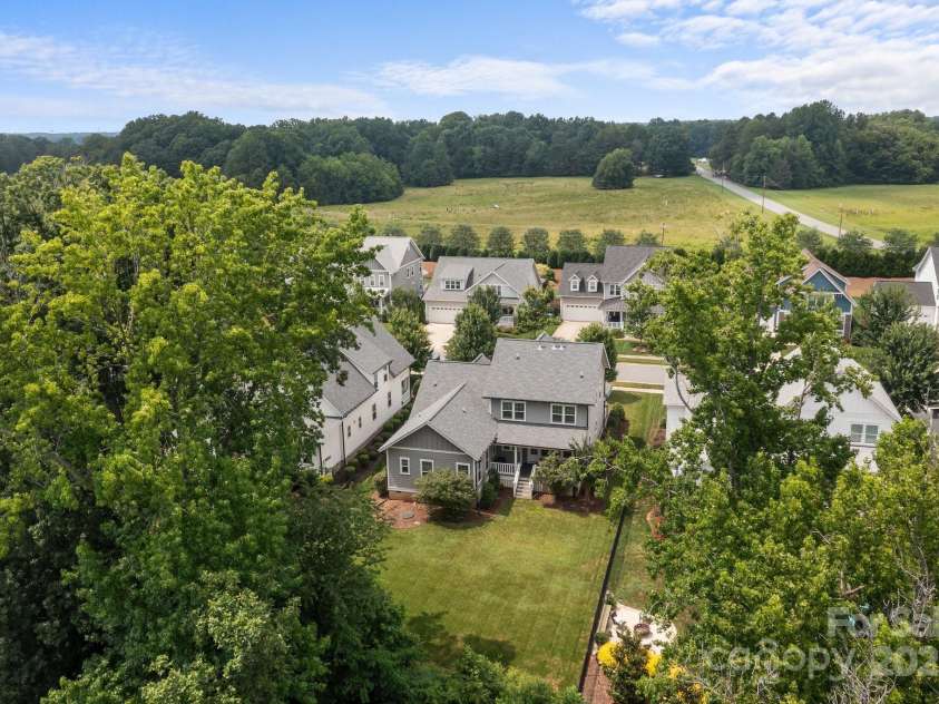 124 Slocumb Lane, Mooresville, NC 28117.  MLS# CAR4271314, YatesRealty ID 25265. 