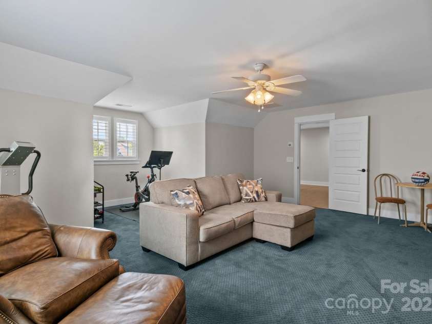 124 Slocumb Lane, Mooresville, NC 28117.  MLS# CAR4271314, YatesRealty ID 25265. Bonus room with current carpet