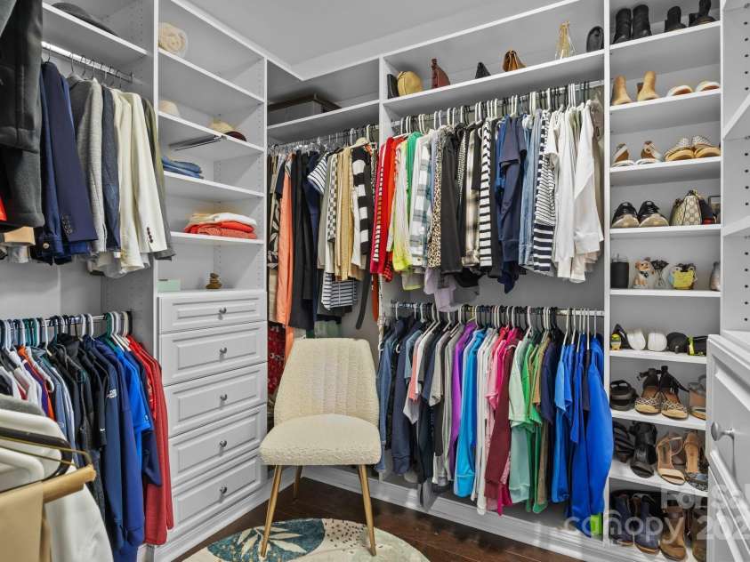 124 Slocumb Lane, Mooresville, NC 28117.  MLS# CAR4271314, YatesRealty ID 25265. Custom Closet System