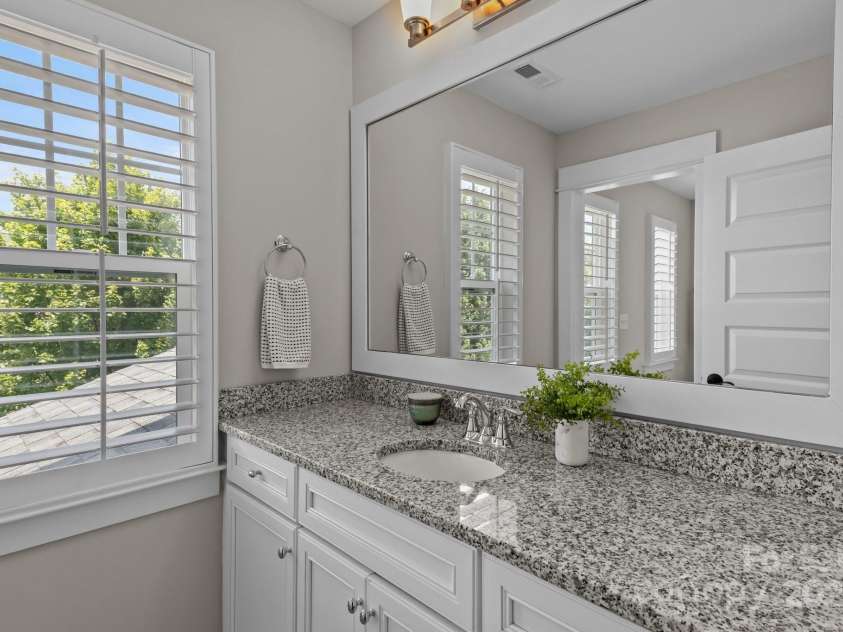 124 Slocumb Lane, Mooresville, NC 28117.  MLS# CAR4271314, YatesRealty ID 25265. Full bath upstairs 1