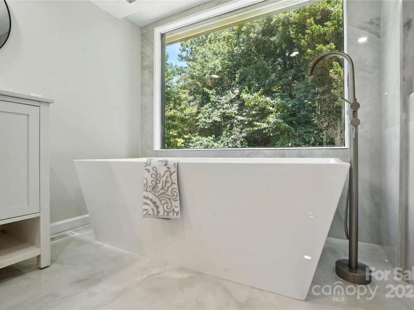 7109 Forney Hill Road, Denver, NC 28037.  MLS# CAR4306355, YatesRealty ID 25266. 