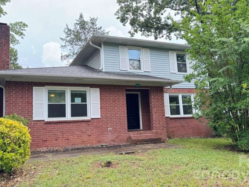 6304 Clearwater Drive, Indian Trail, NC 28079.  MLS# CAR4386323, YatesRealty ID 25267. 