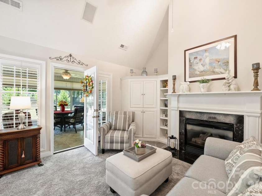 1302 Laurel Woods Drive, Gastonia, NC 28052.  MLS# CAR4386113, YatesRealty ID 25268. 