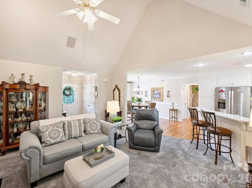 1302 Laurel Woods Drive, Gastonia, NC 28052.  MLS# CAR4386113, YatesRealty ID 25268. 