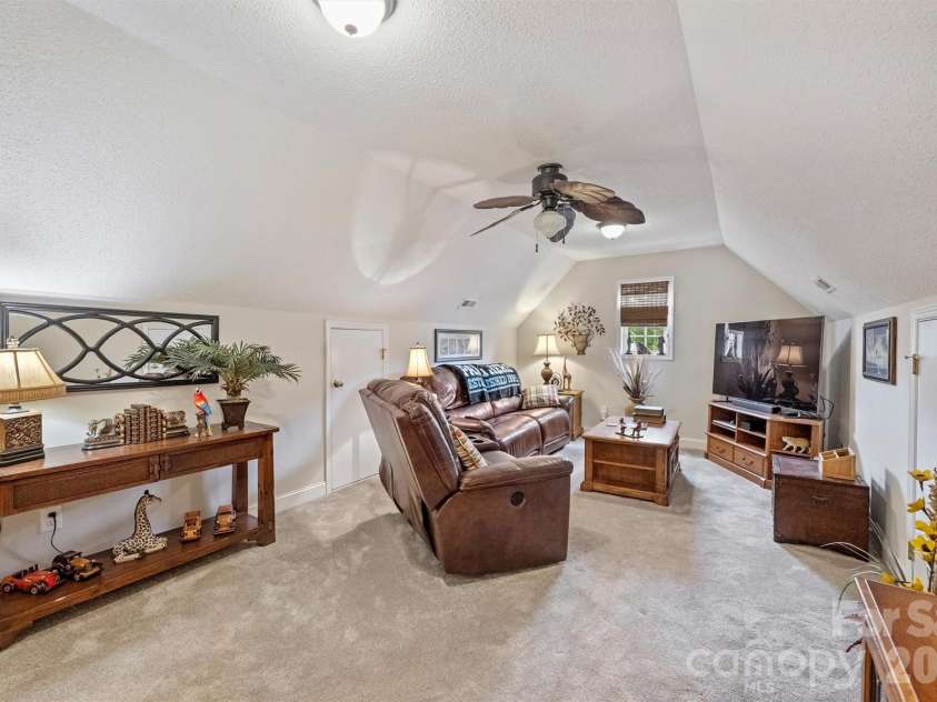 1302 Laurel Woods Drive, Gastonia, NC 28052.  MLS# CAR4386113, YatesRealty ID 25268. 