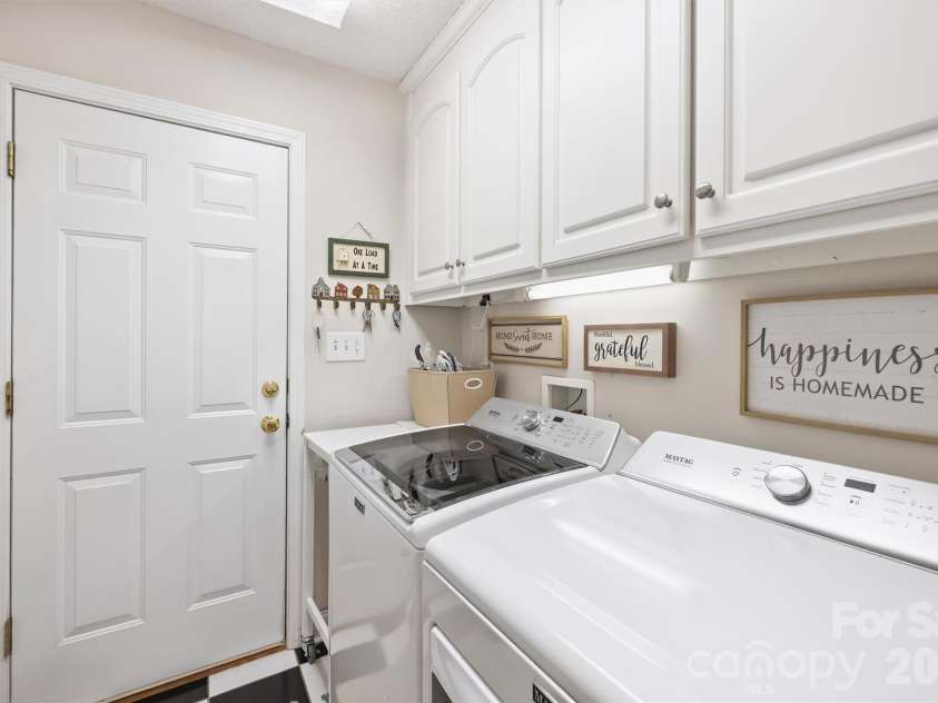 1302 Laurel Woods Drive, Gastonia, NC 28052.  MLS# CAR4386113, YatesRealty ID 25268. 