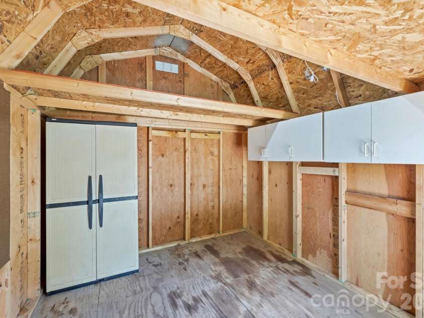 1302 Laurel Woods Drive, Gastonia, NC 28052.  MLS# CAR4386113, YatesRealty ID 25268. 