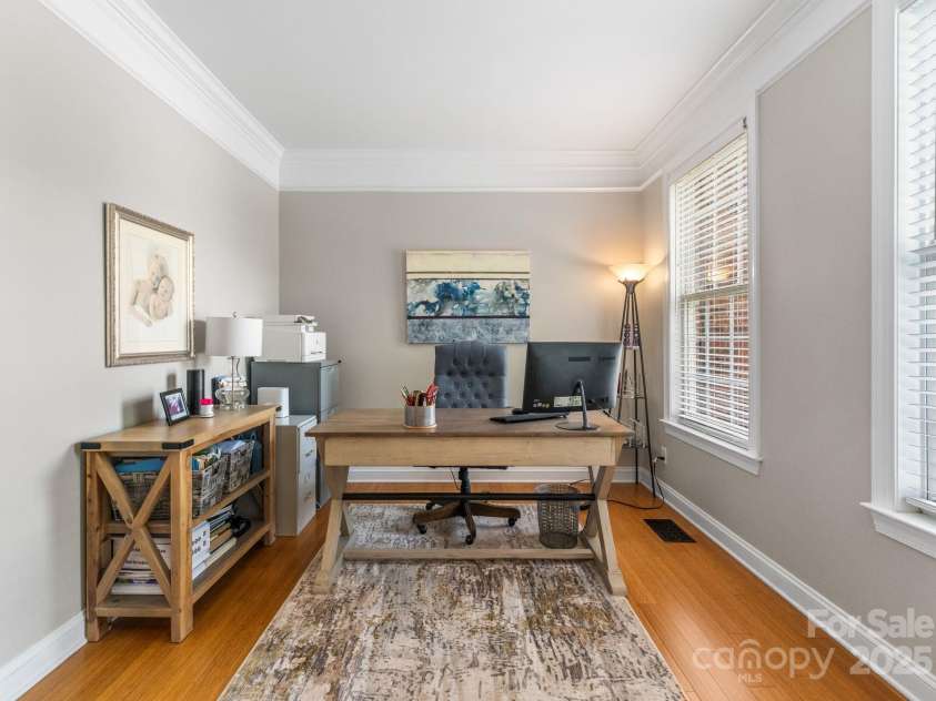 11202 Mountain Pine Drive, Charlotte, NC 28214.  MLS# CAR4273710, YatesRealty ID 25269. Large Office Space