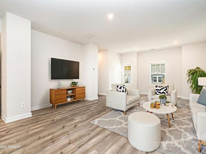 3515 Auburn Curb Road, Charlotte, NC 28217.  MLS# CAR4318575, YatesRealty ID 2527. 