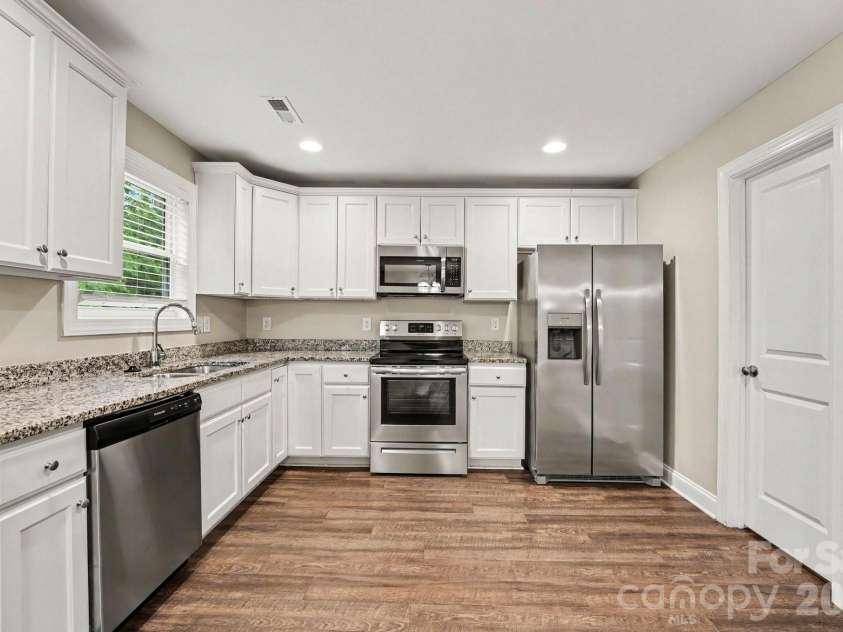 1468 Mayfair Drive, Conover, NC 28613.  MLS# CAR4384503, YatesRealty ID 25270. 