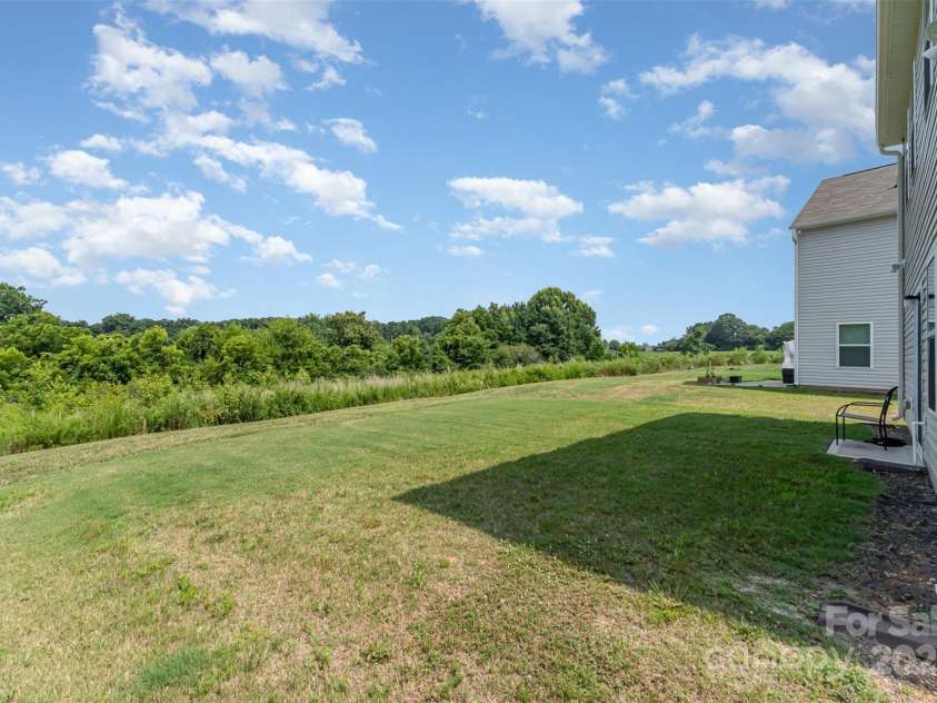 1111 Freeman View Drive, Albemarle, NC 28001.  MLS# CAR4278766, YatesRealty ID 25271. 