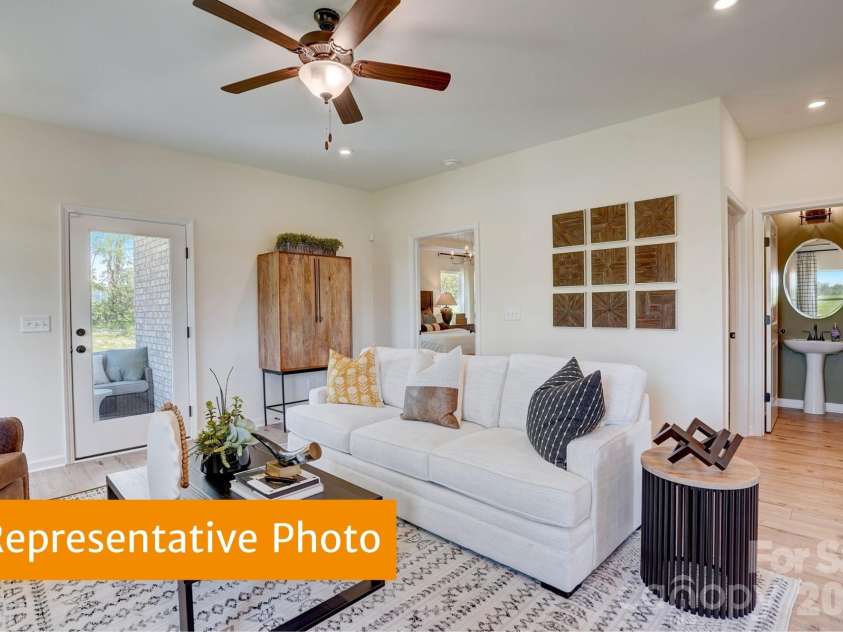 4231 Ruth Creek Court, Charlotte, NC 28216.  MLS# CAR4386354, YatesRealty ID 25271. 