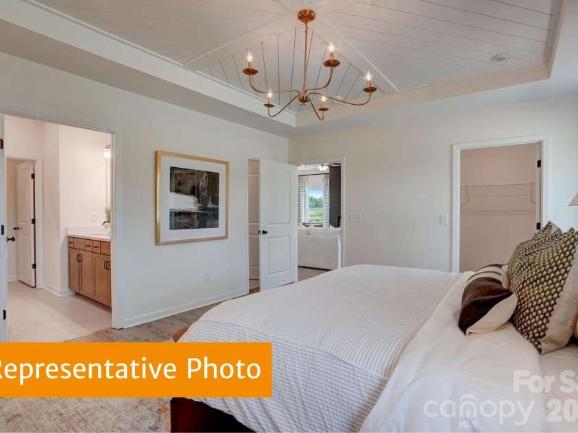 4231 Ruth Creek Court, Charlotte, NC 28216.  MLS# CAR4386354, YatesRealty ID 25271. 
