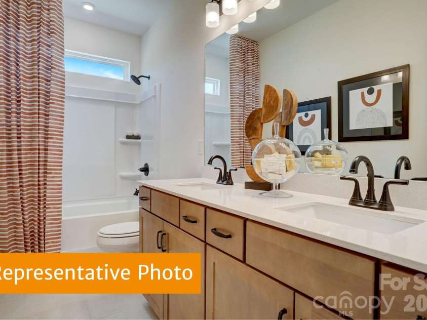 4231 Ruth Creek Court, Charlotte, NC 28216.  MLS# CAR4386354, YatesRealty ID 25271. 