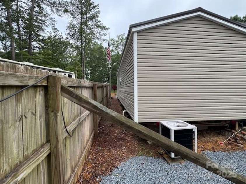 103 Holly Harbor Trail, Mount Gilead, NC 27306.  MLS# CAR4279976, YatesRealty ID 25272. 