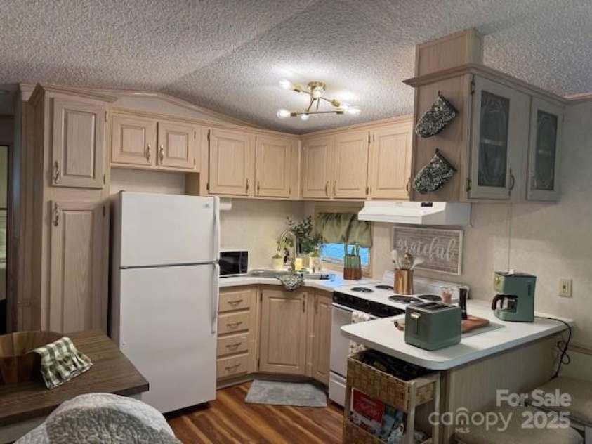 103 Holly Harbor Trail, Mount Gilead, NC 27306.  MLS# CAR4279976, YatesRealty ID 25272. 