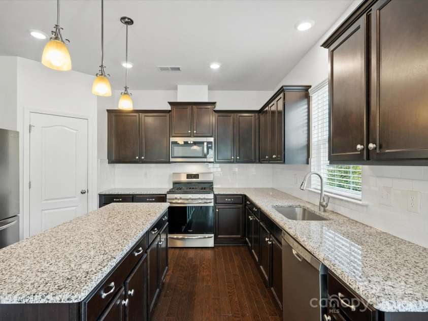 1000 Hudson Mill Drive, Waxhaw, NC 28173.  MLS# CAR4280177, YatesRealty ID 25273. 