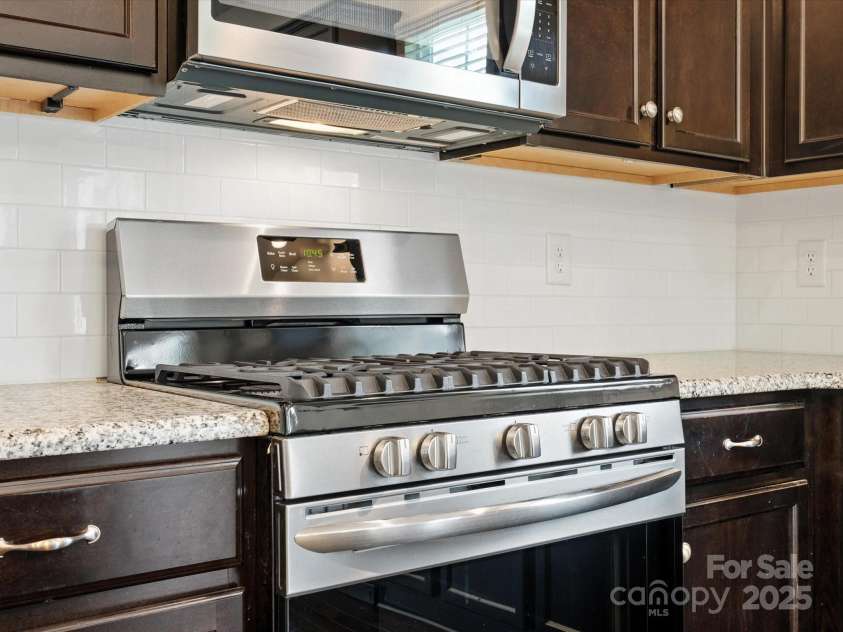 1000 Hudson Mill Drive, Waxhaw, NC 28173.  MLS# CAR4280177, YatesRealty ID 25273. 