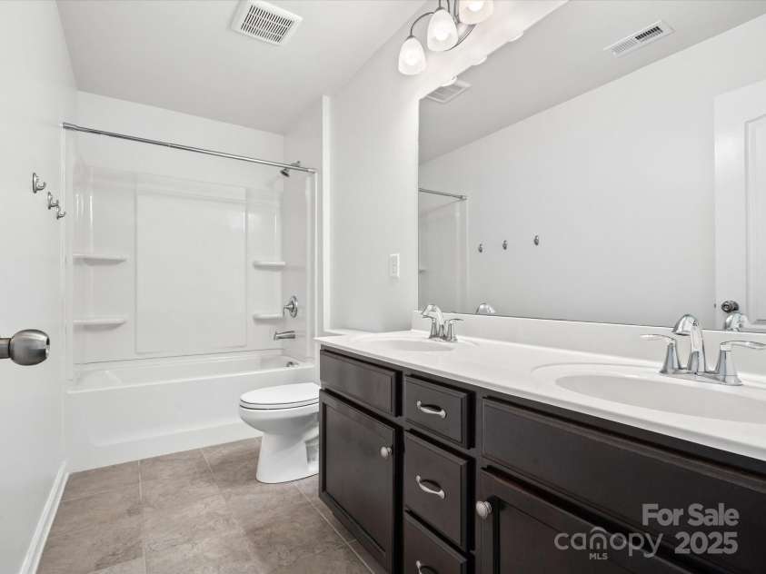 1000 Hudson Mill Drive, Waxhaw, NC 28173.  MLS# CAR4280177, YatesRealty ID 25273. 