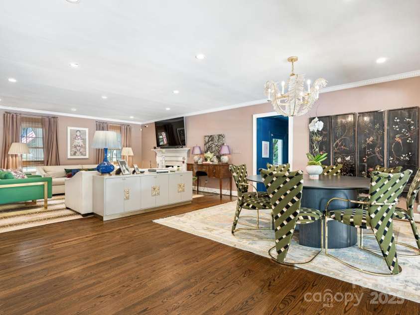 3001 Colony Road, Charlotte, NC 28211.  MLS# CAR4275681, YatesRealty ID 25274. Dining room and living room