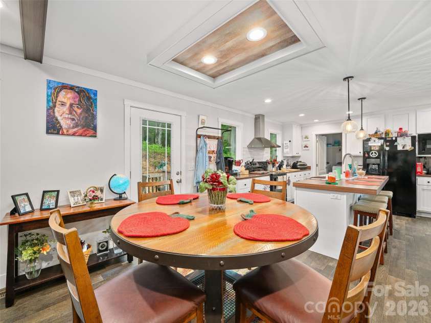 86 Jarrett Drive, Bakersville, NC 28705.  MLS# CAR4386273, YatesRealty ID 25274. 