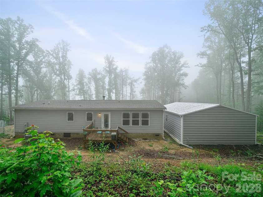 86 Jarrett Drive, Bakersville, NC 28705.  MLS# CAR4386273, YatesRealty ID 25274. 