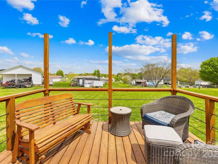 103 Chambwood Lane, Shelby, NC 28152.  MLS# CAR4270577, YatesRealty ID 25275. 