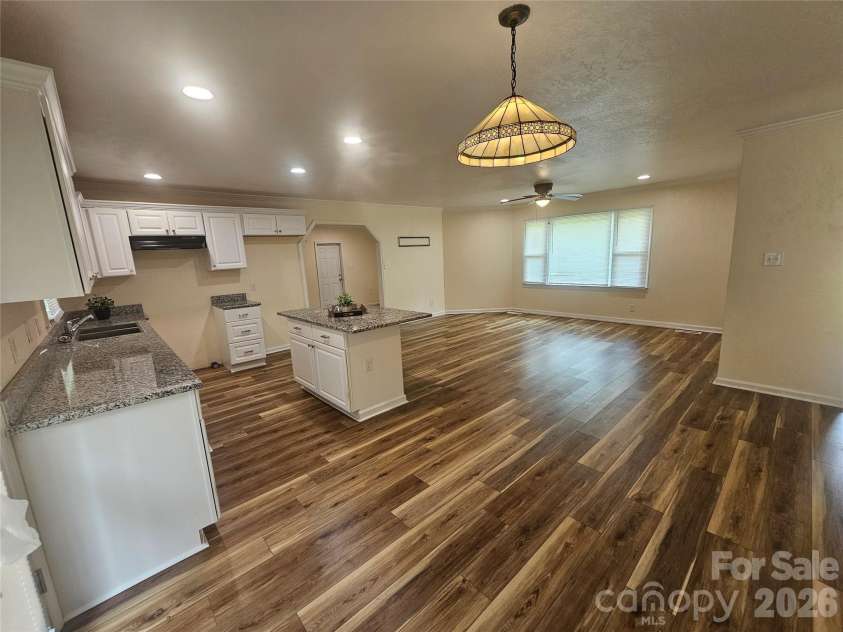 218 Hall Street, Salisbury, NC 28144.  MLS# CAR4386378, YatesRealty ID 25275. 