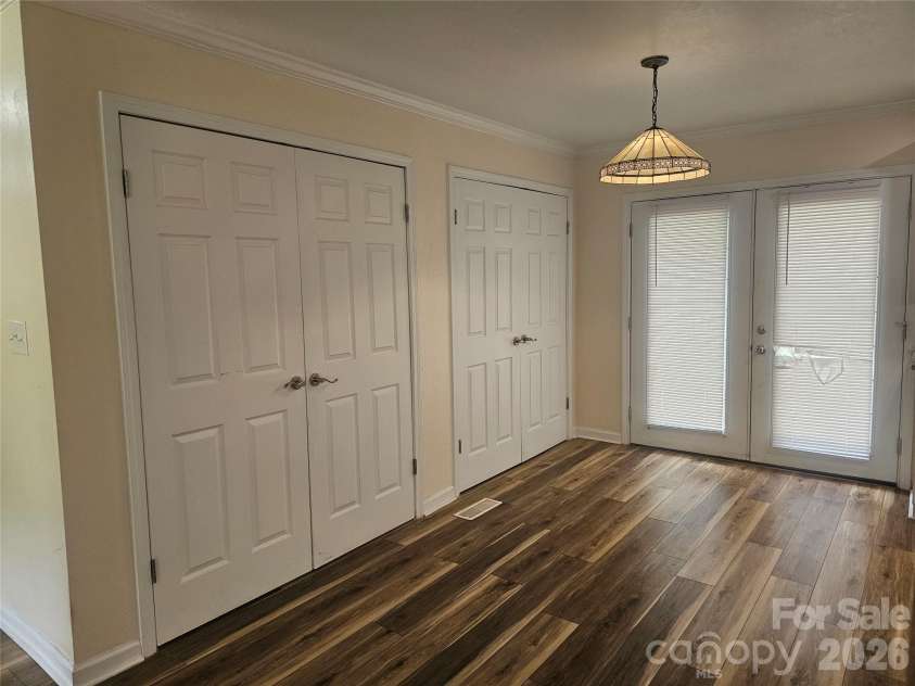 218 Hall Street, Salisbury, NC 28144.  MLS# CAR4386378, YatesRealty ID 25275. 