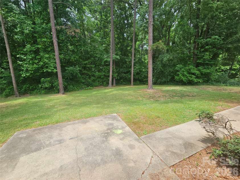 218 Hall Street, Salisbury, NC 28144.  MLS# CAR4386378, YatesRealty ID 25275. 