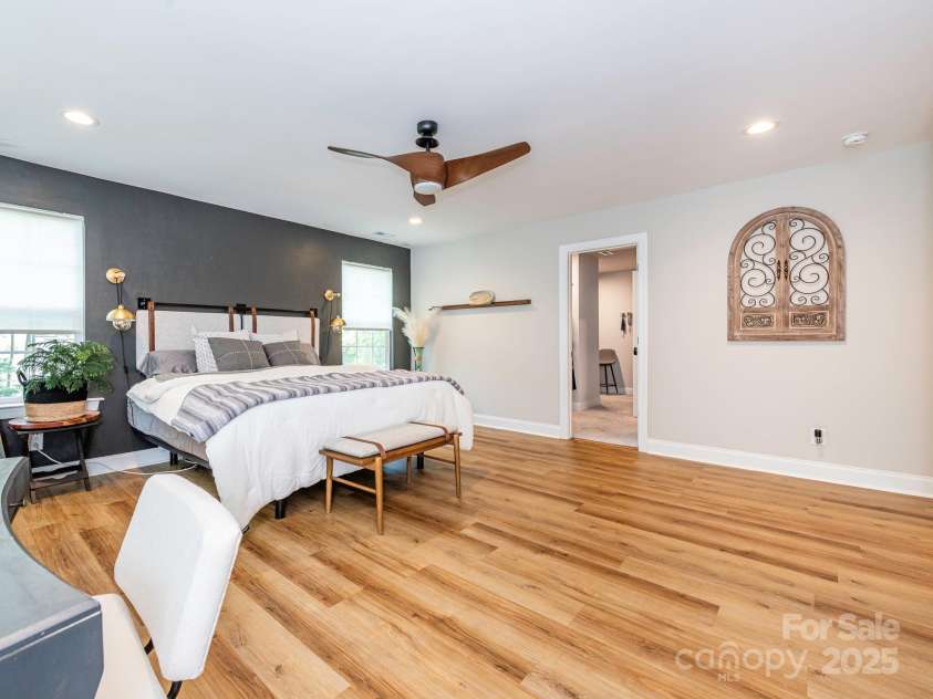 3227 Cape Fox Court, Denver, NC 28037.  MLS# CAR4273425, YatesRealty ID 25276. Primary Bedroom