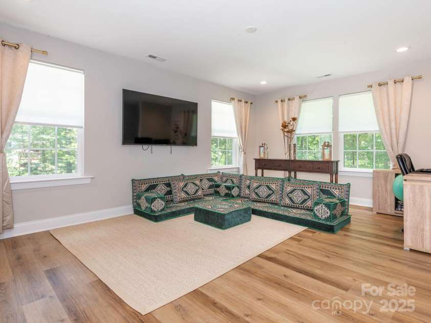 3227 Cape Fox Court, Denver, NC 28037.  MLS# CAR4273425, YatesRealty ID 25276. Upstairs Loft Landing