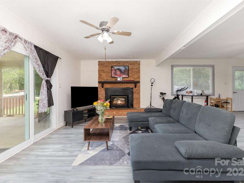 128 Paul Snipes Road, Lancaster, SC 29720.  MLS# CAR4256094, YatesRealty ID 25277. 