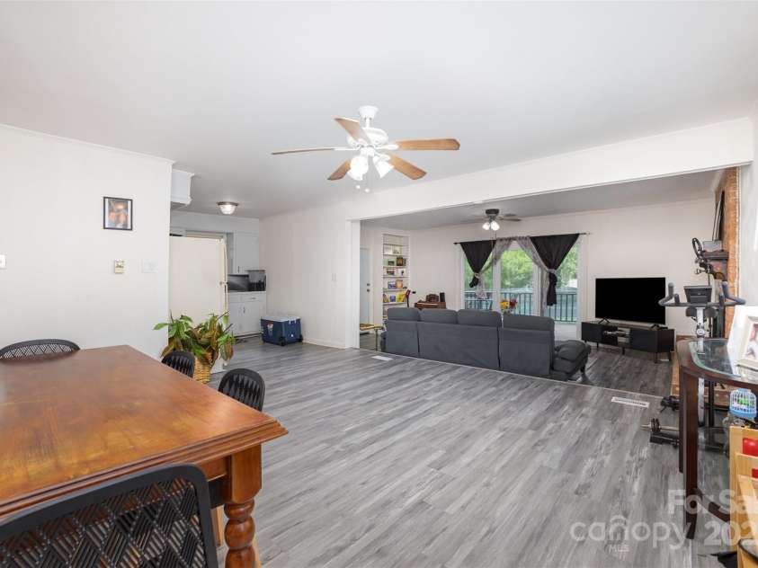 128 Paul Snipes Road, Lancaster, SC 29720.  MLS# CAR4256094, YatesRealty ID 25277. 