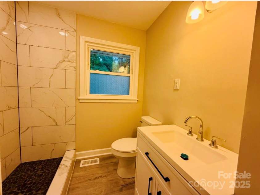 509 North Street, Belmont, NC 28012.  MLS# CAR4257016, YatesRealty ID 25278. 