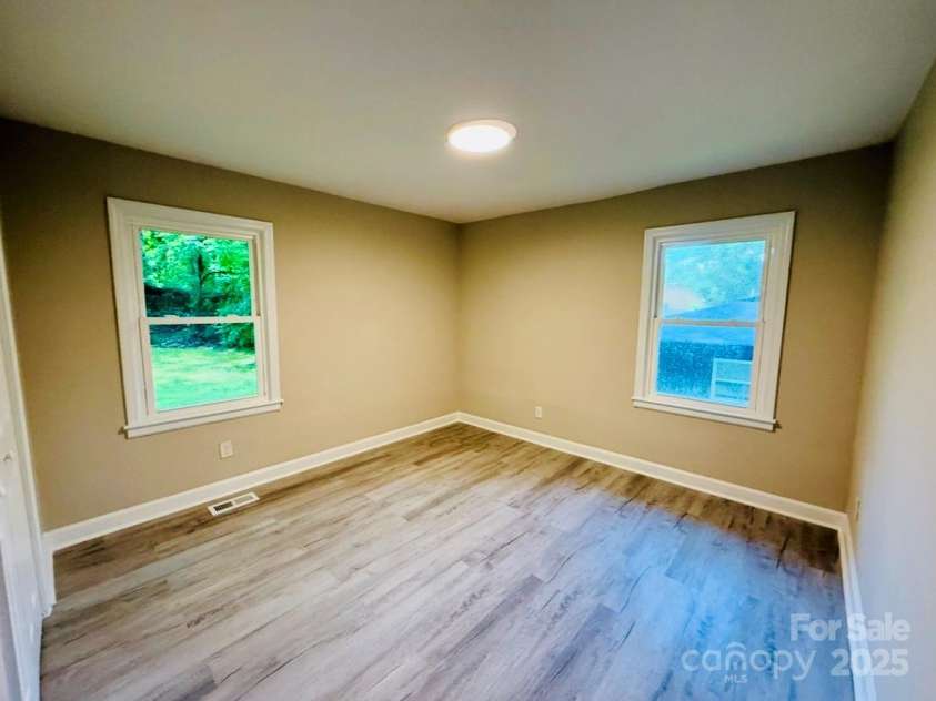 509 North Street, Belmont, NC 28012.  MLS# CAR4257016, YatesRealty ID 25278. 