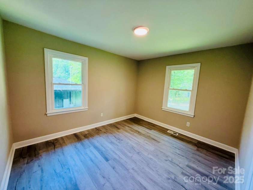 509 North Street, Belmont, NC 28012.  MLS# CAR4257016, YatesRealty ID 25278. 