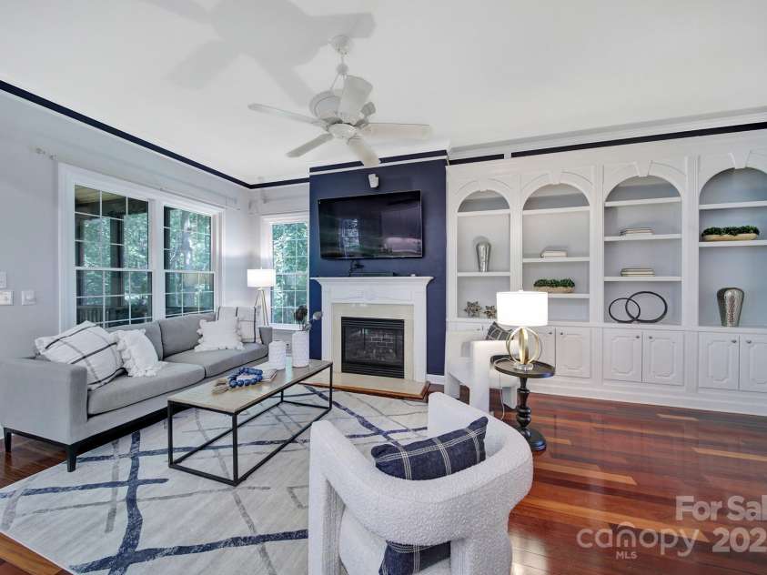 1201 Beckford Glen Drive, Waxhaw, NC 28173.  MLS# CAR4266155, YatesRealty ID 25279. 