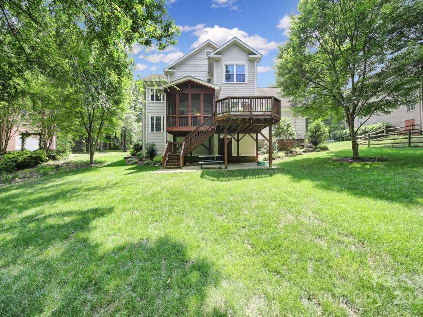 1201 Beckford Glen Drive, Waxhaw, NC 28173.  MLS# CAR4266155, YatesRealty ID 25279. 
