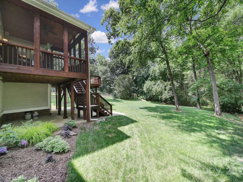 1201 Beckford Glen Drive, Waxhaw, NC 28173.  MLS# CAR4266155, YatesRealty ID 25279. 