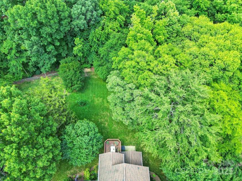 1201 Beckford Glen Drive, Waxhaw, NC 28173.  MLS# CAR4266155, YatesRealty ID 25279. 