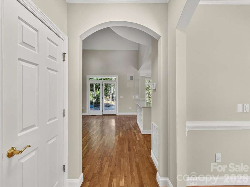 21410 Pinecrest Place, Cornelius, NC 28031.  MLS# CAR4321190, YatesRealty ID 25279. 