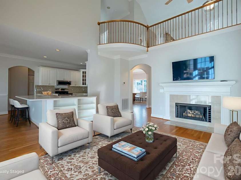 21410 Pinecrest Place, Cornelius, NC 28031.  MLS# CAR4321190, YatesRealty ID 25279. 