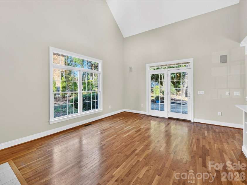21410 Pinecrest Place, Cornelius, NC 28031.  MLS# CAR4321190, YatesRealty ID 25279. 