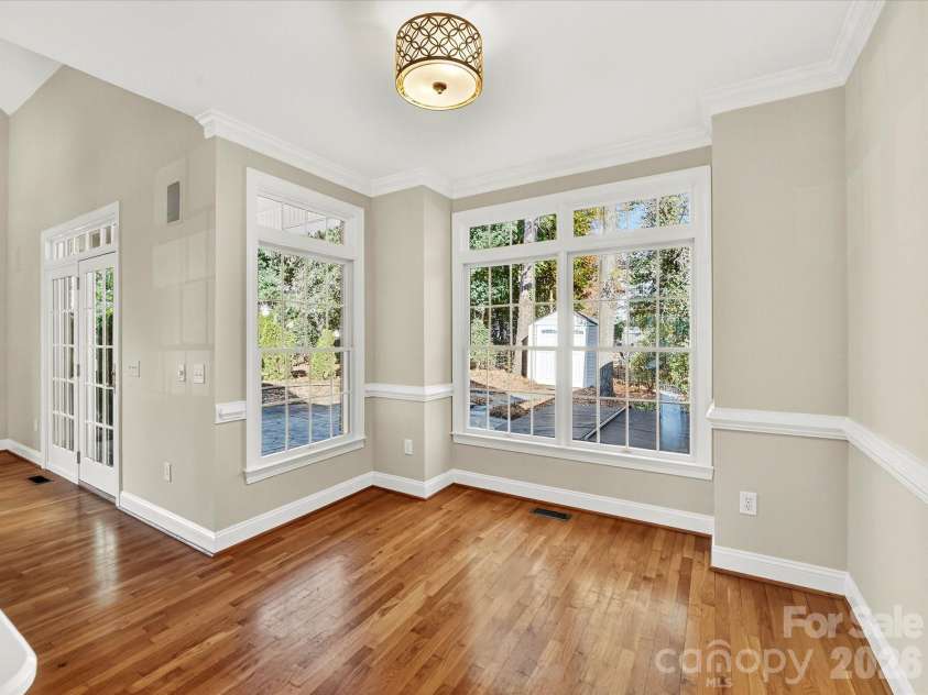 21410 Pinecrest Place, Cornelius, NC 28031.  MLS# CAR4321190, YatesRealty ID 25279. 